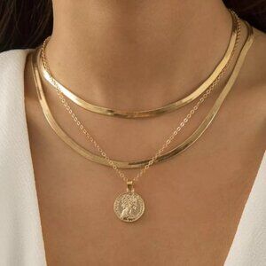 NEW 18K GOLD MULTILAYERED CHAIN NECKLACE, NICE NECKLACE, CUTE NECKLACE